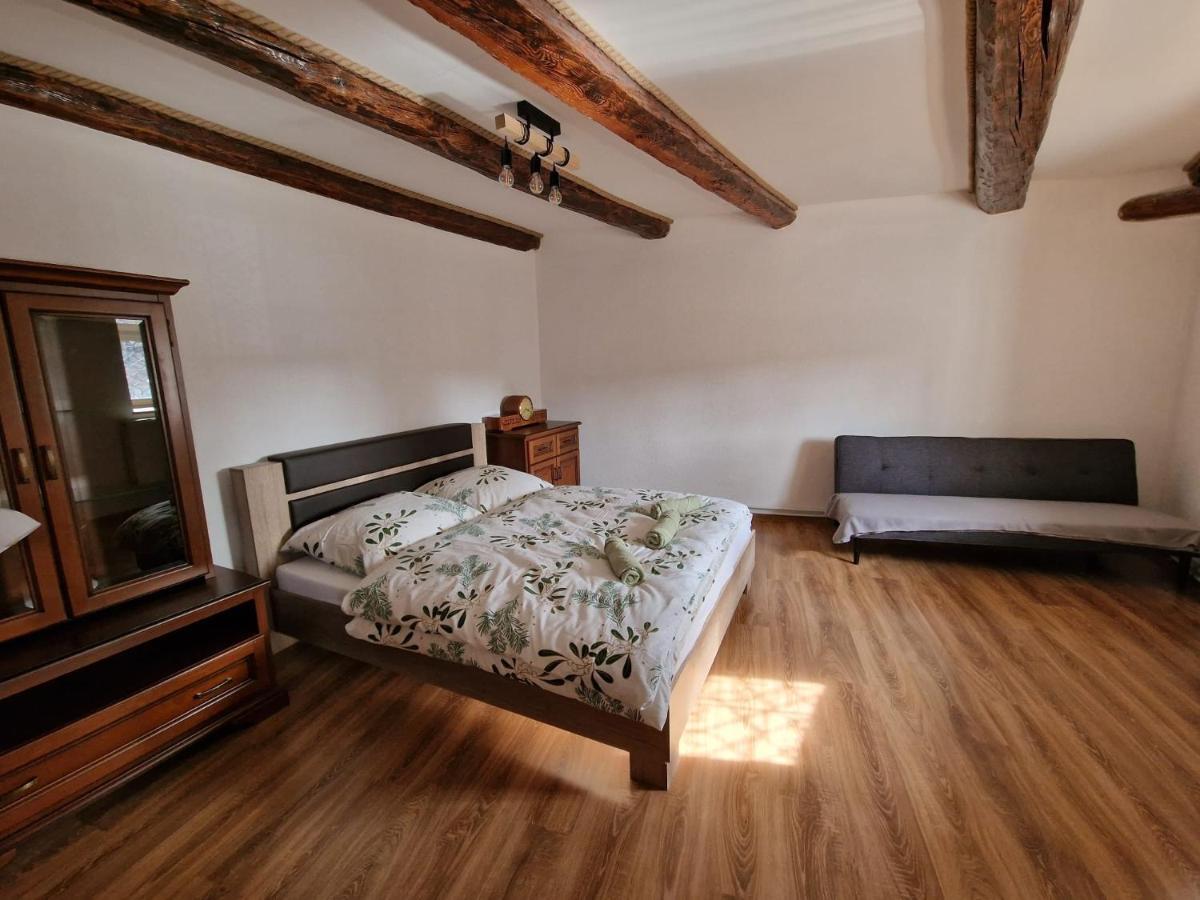 Apartman Velicka Vinaren Poprad Buitenkant foto