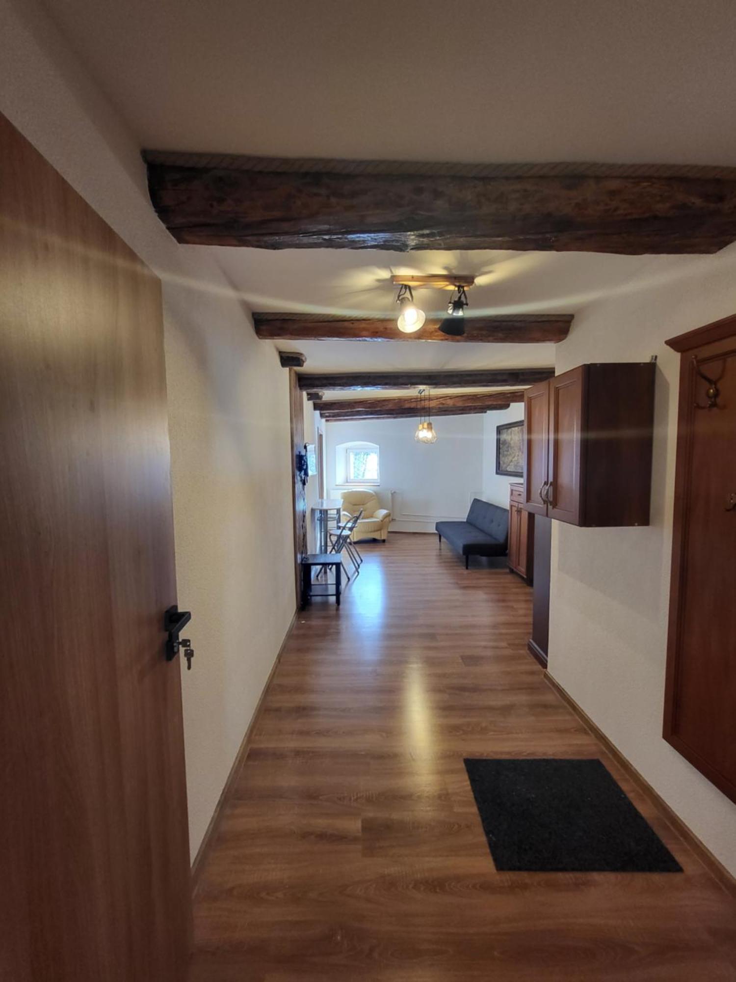 Apartman Velicka Vinaren Poprad Buitenkant foto