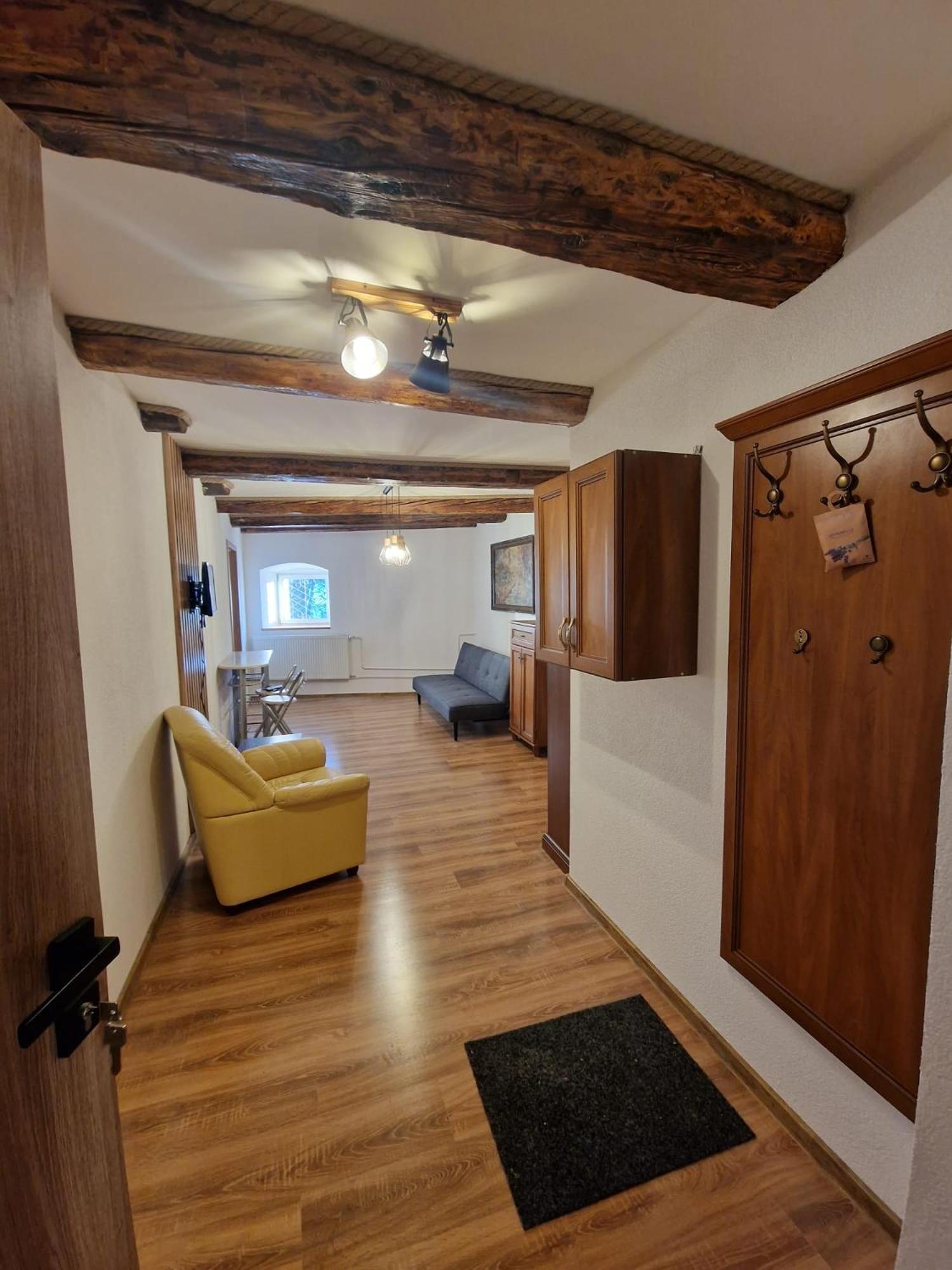 Apartman Velicka Vinaren Poprad Buitenkant foto