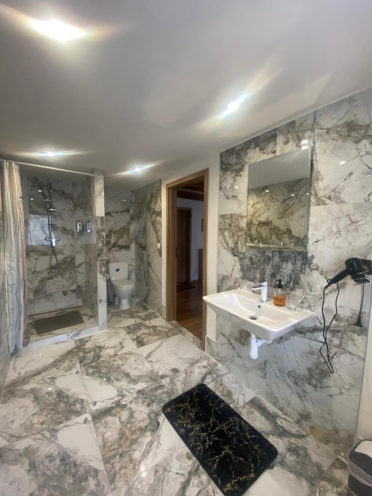 Apartman Velicka Vinaren Poprad Buitenkant foto