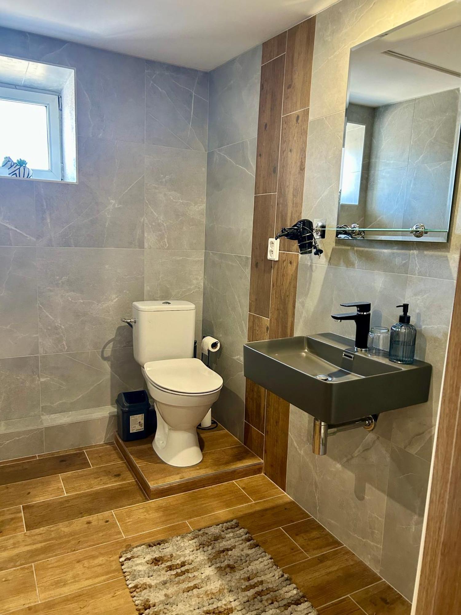 Apartman Velicka Vinaren Poprad Buitenkant foto
