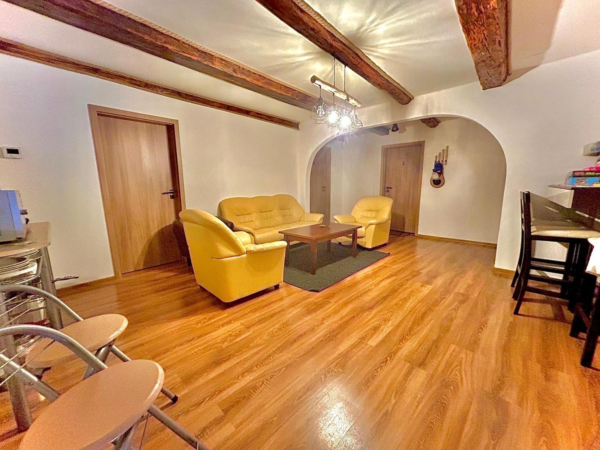 Apartman Velicka Vinaren Poprad Buitenkant foto